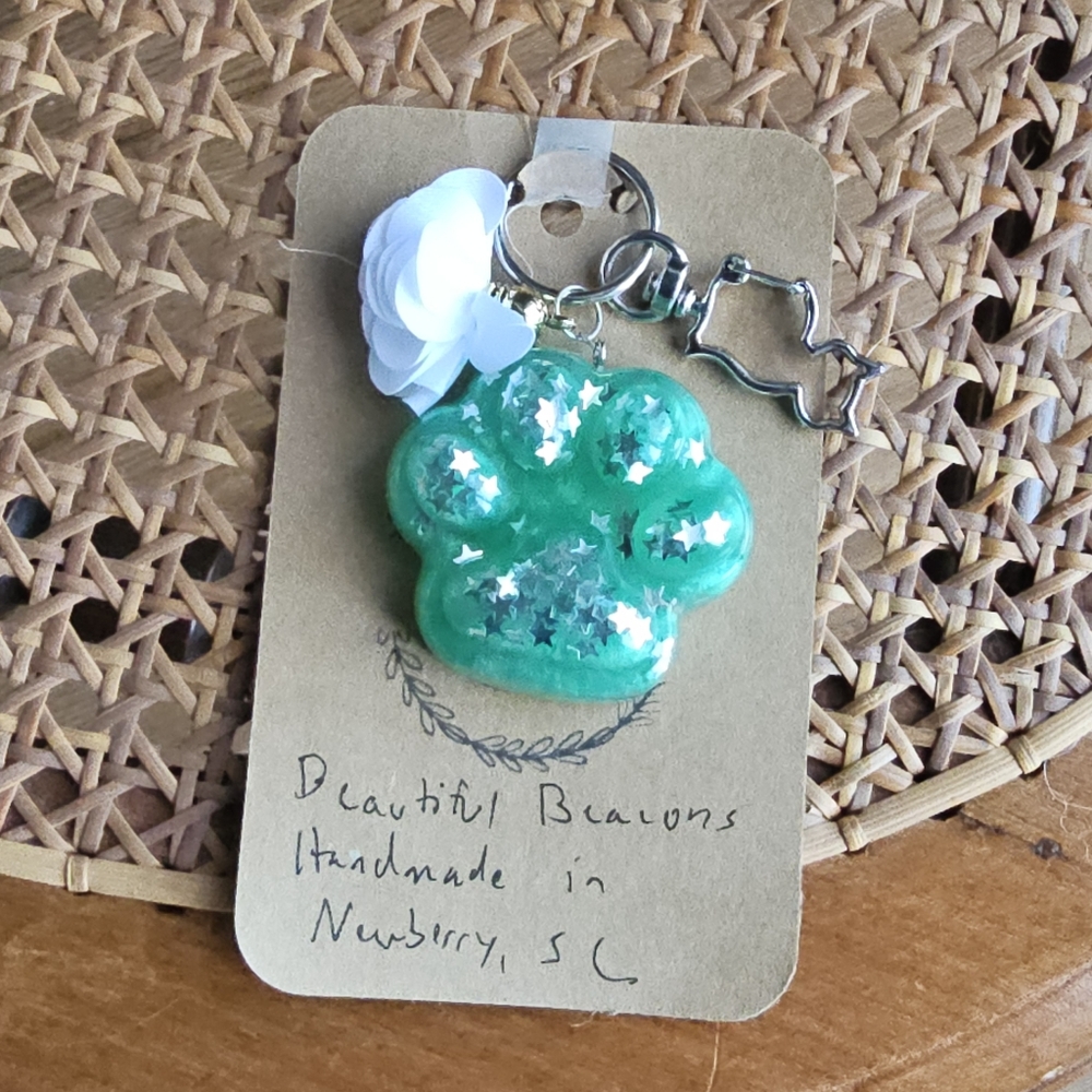 Handmade Beautiful Beacon Resin Green and Silver Star Paw Purse Charm Key Chain